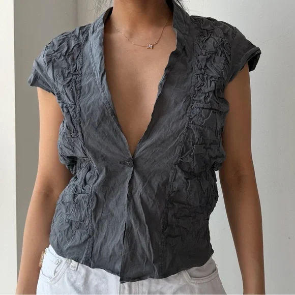 Sarah Pacini Charcoal Crinkled Short Sleeve Blouse - Medium - Picture 1 of 6